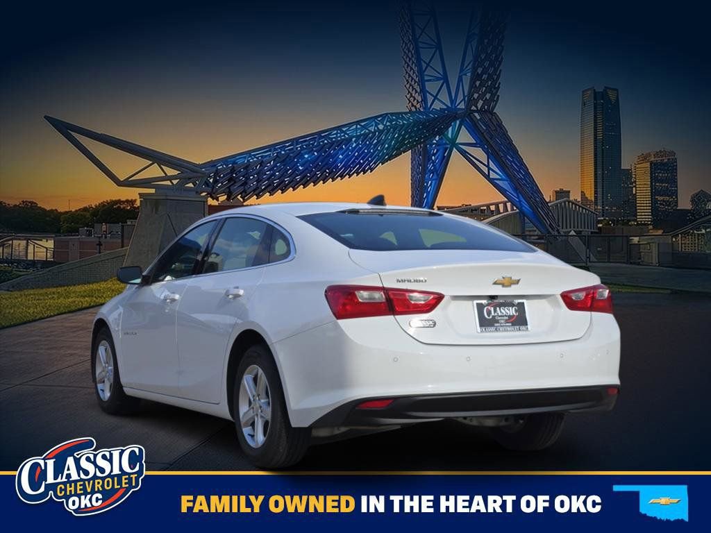 Used 2025 Chevrolet Malibu LS image 5