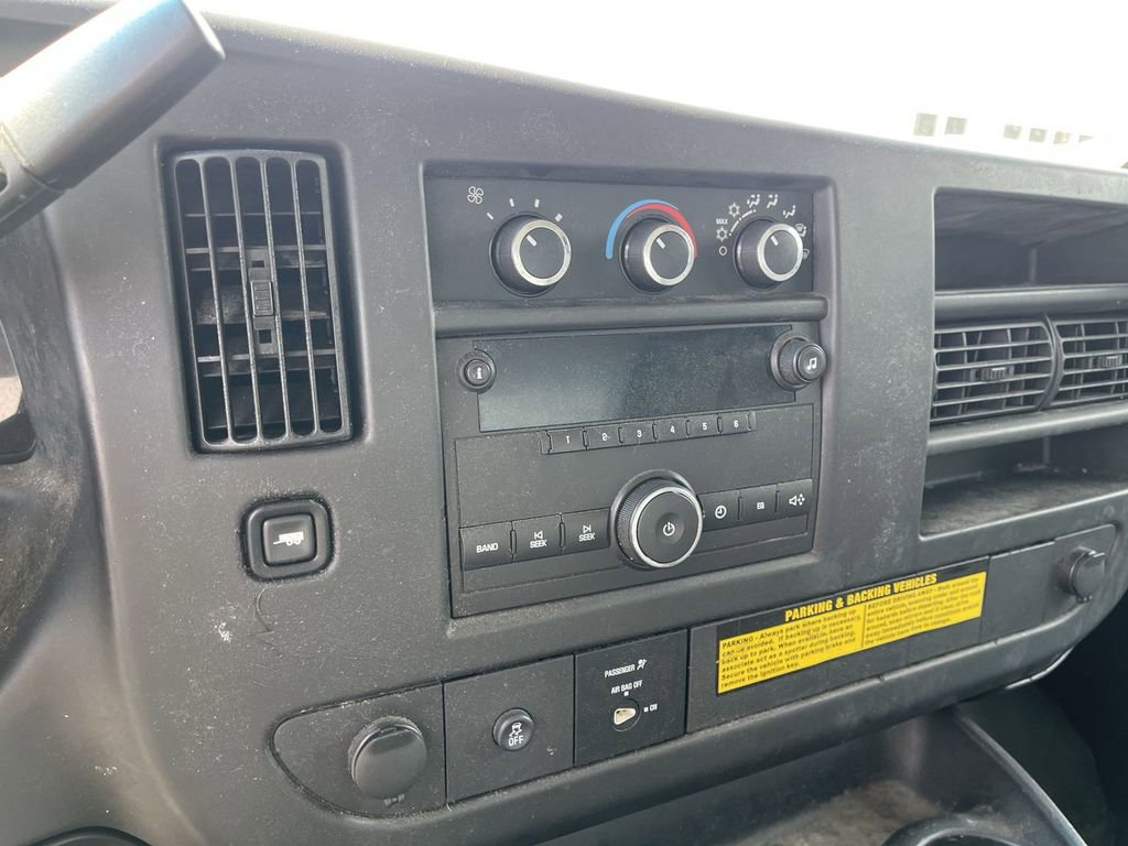 Used 2014 Chevrolet Express 3500 RWD image 6