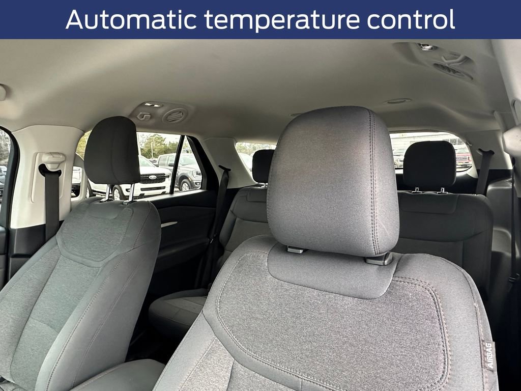 Used 2025 Ford Explorer Active image 9