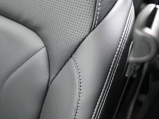 New 2026 Ford Escape SE w/ PHEV Premium Package FWD image 14