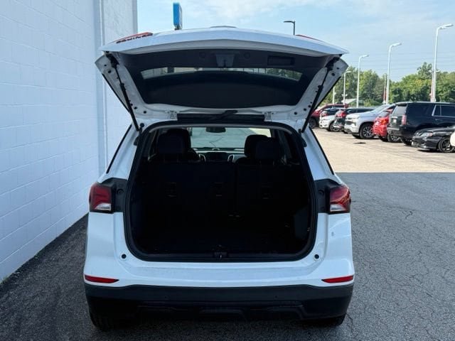 Certified 2023 Chevrolet Equinox LS w/ LS Convenience Package FWD image 10