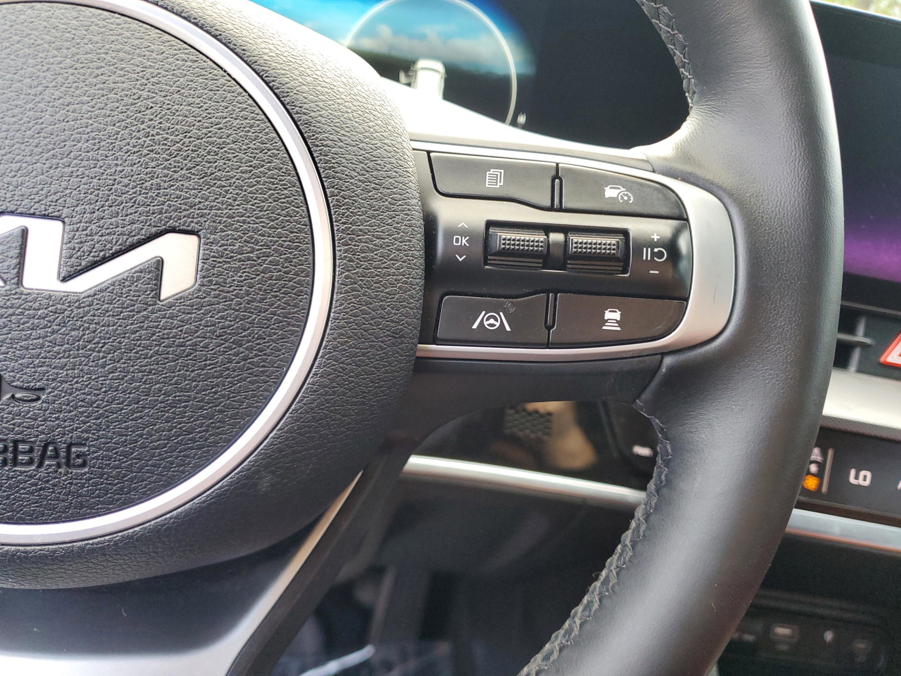 Certified 2024 Kia Sportage SX FWD image 25