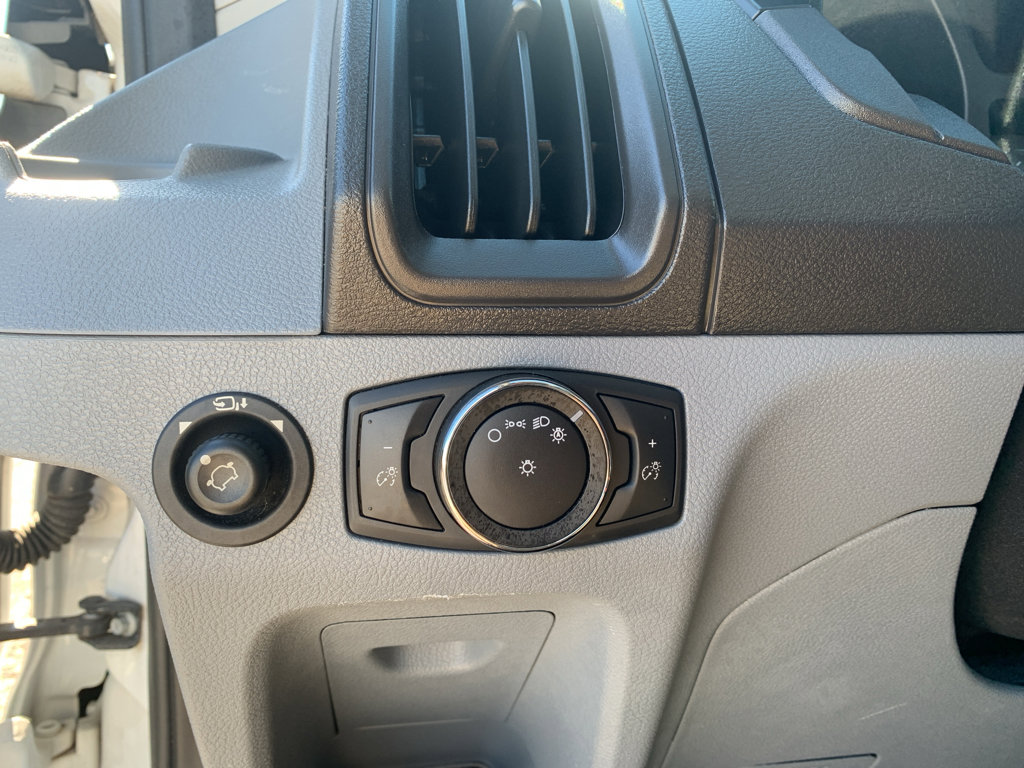 Used 2018 Ford Transit 150 XLT image 16