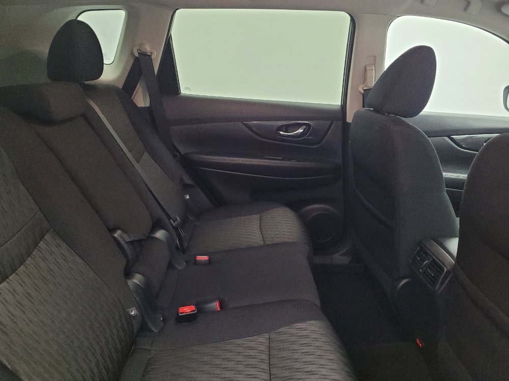 Used 2019 Nissan Rogue SV w/ Premium Package AWD/4WD image 19