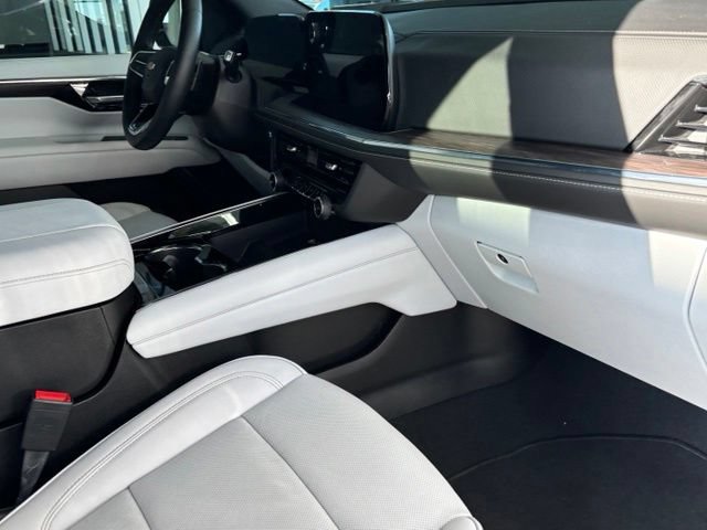 Certified 2026 Chevrolet Tahoe Premier w/ Sun And Tow Package AWD/4WD image 22