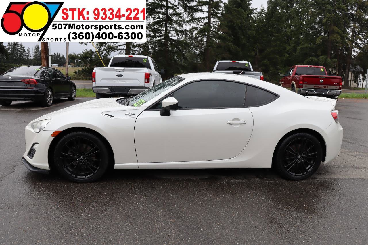 Used 2013 Scion FR-S image 5