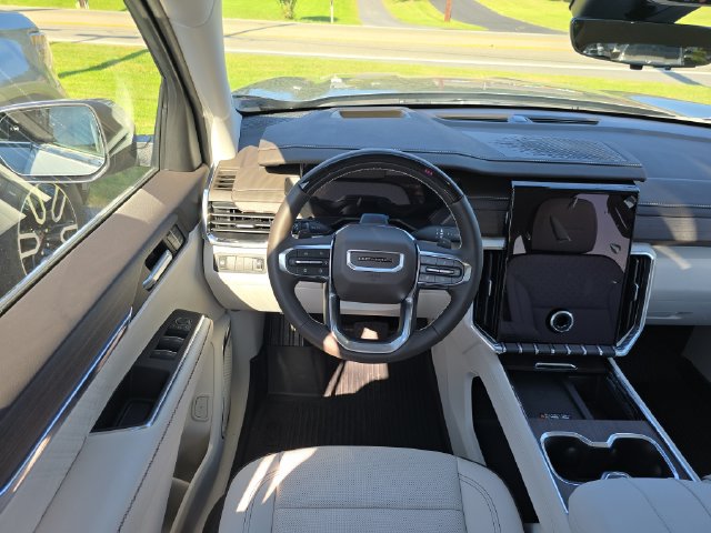 New 2027 GMC Acadia Denali w/ LPO, Floor Liner Package AWD/4WD image 13