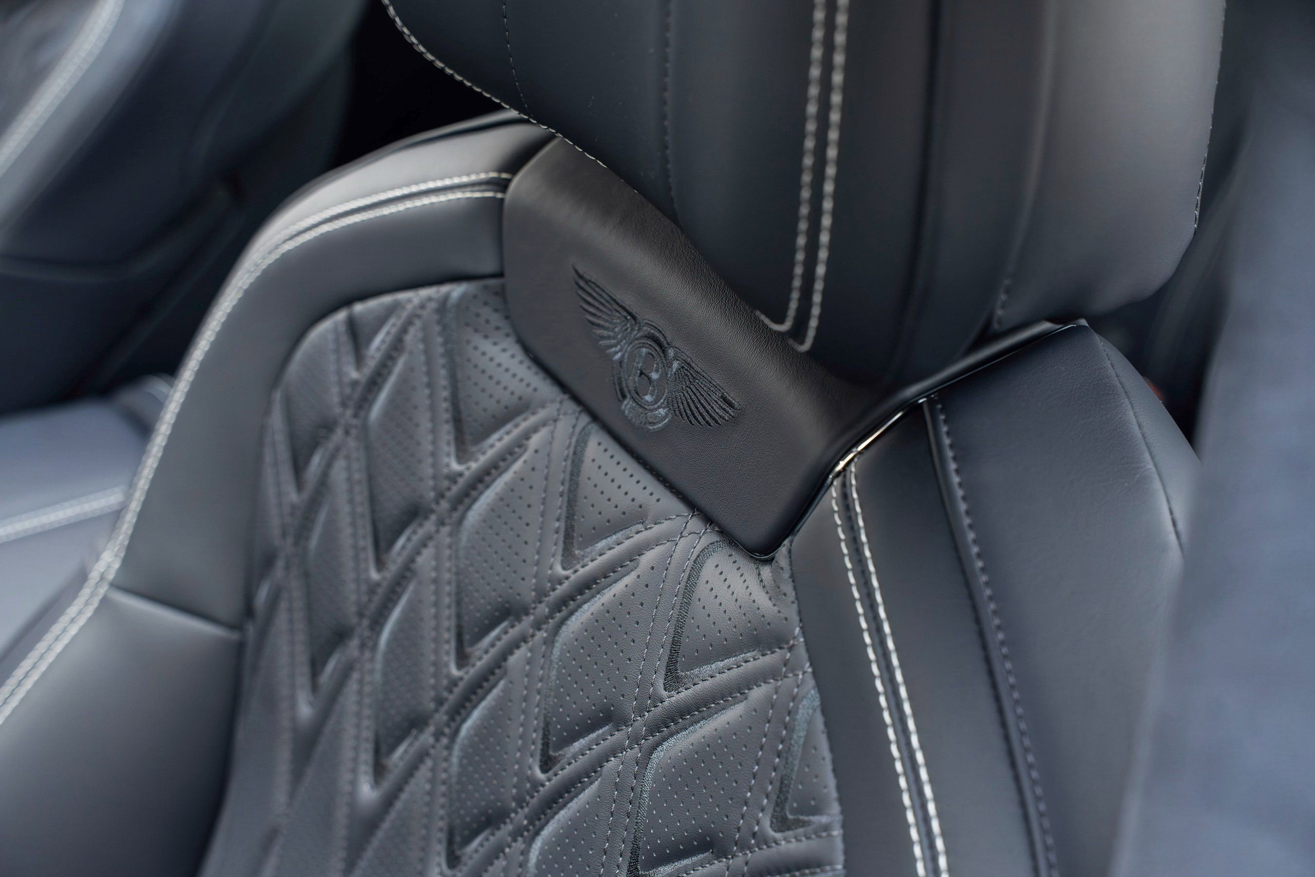 Used 2026 Bentley Flying Spur Azure image 25