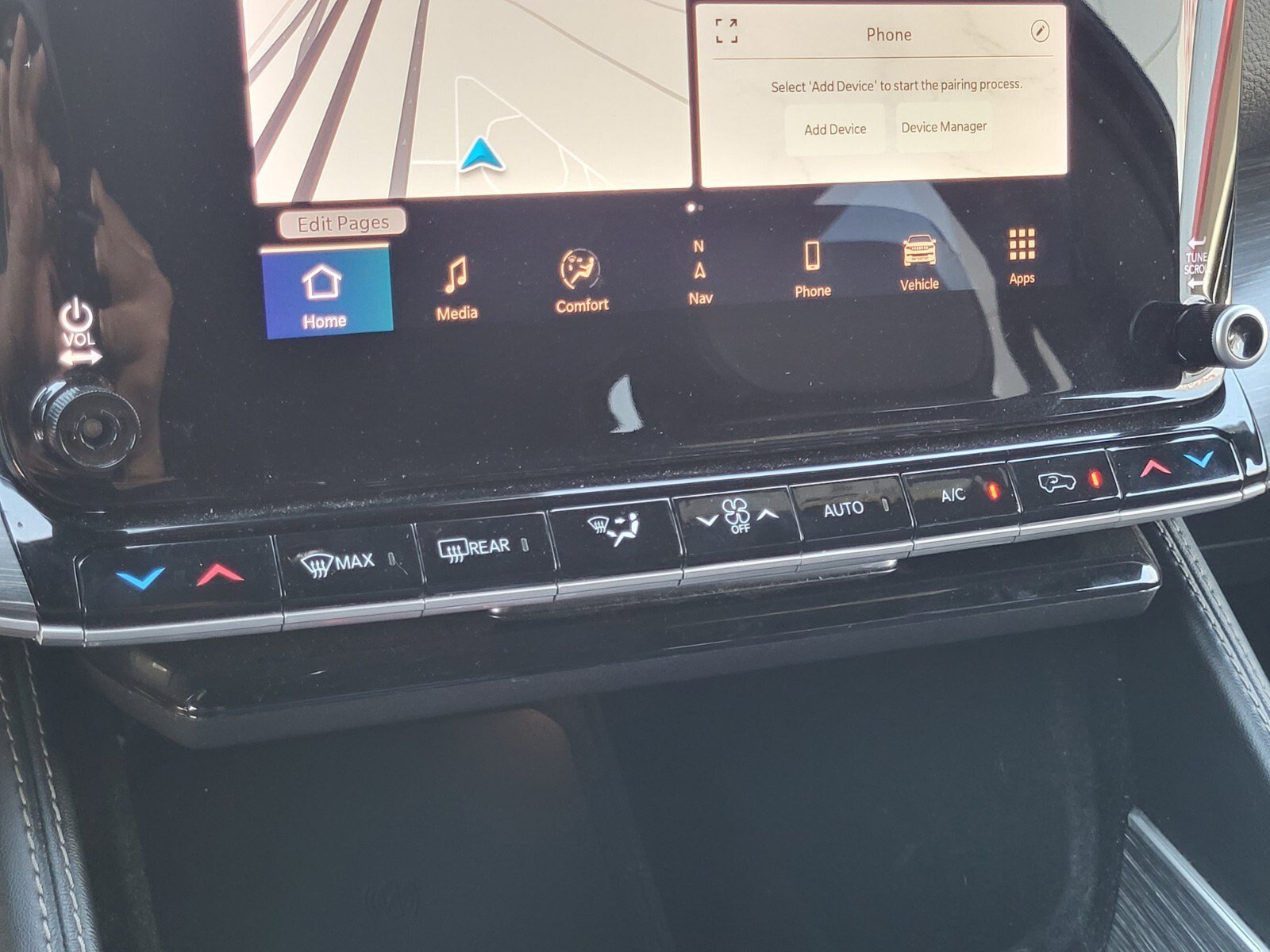 Used 2024 Jeep Wagoneer L Series II w/ Flexible Seating Group image 22