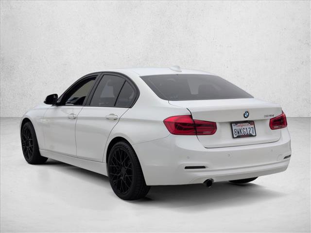 Used 2018 BMW 320i Sedan RWD image 8
