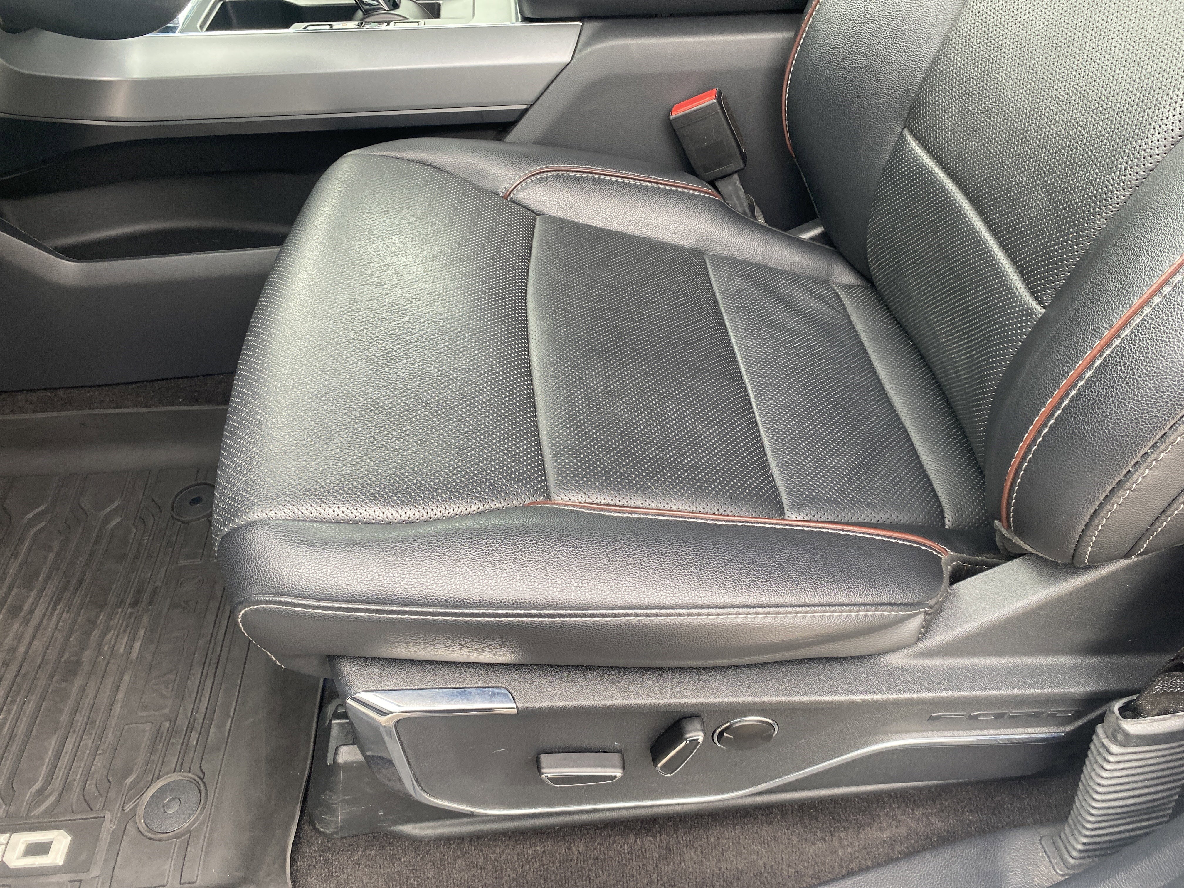 Used 2021 Ford F150 Lariat AWD/4WD image 16