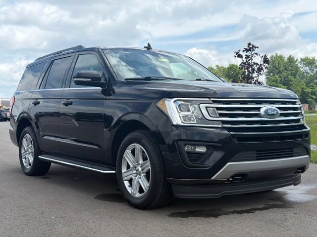 Used 2020 Ford Expedition XLT w/ Equipment Group 202A AWD/4WD image 1