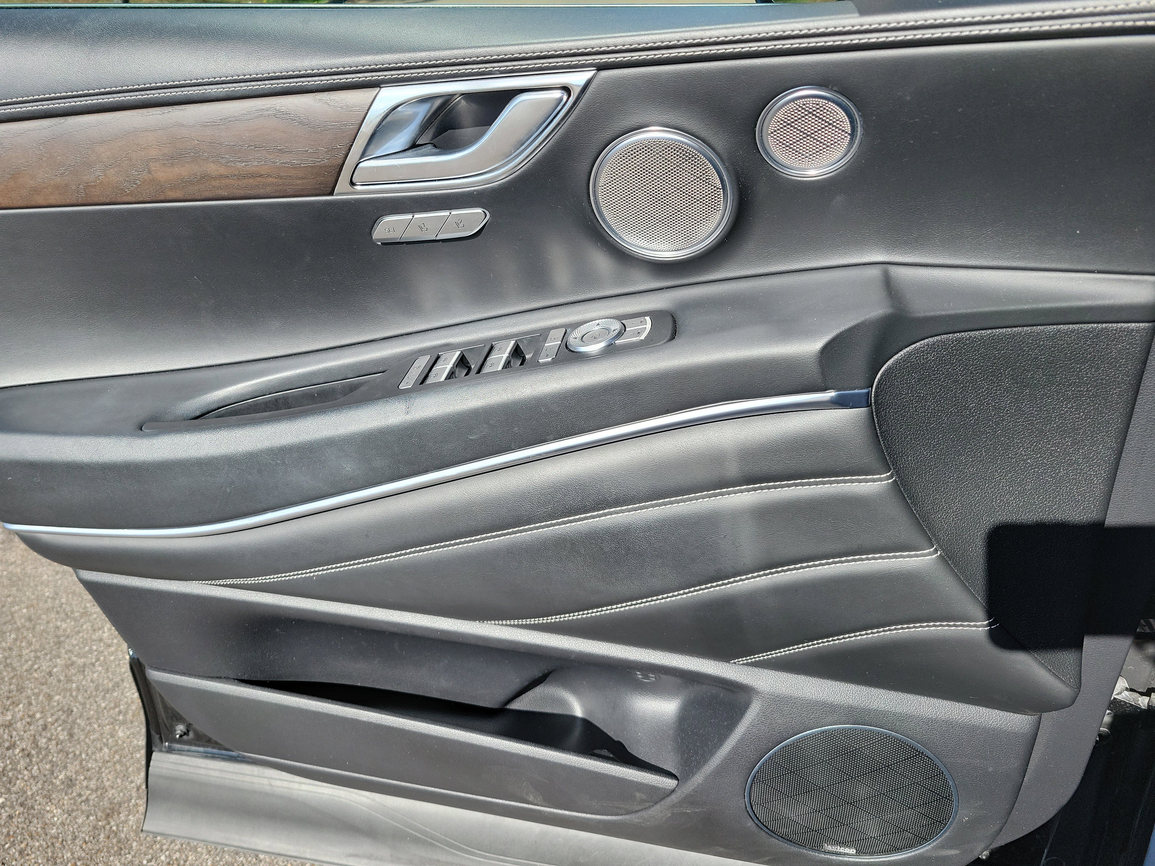 Used 2023 Genesis GV80 3.5T w/ Advanced Package image 21