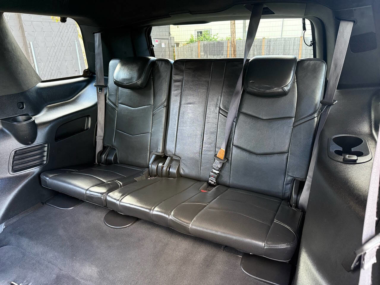 Used 2016 Cadillac Escalade Platinum AWD/4WD image 16