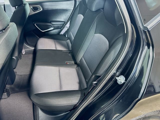 Used 2024 Kia Soul LX w/ Option Group 015 image 16