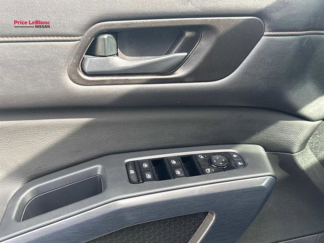 Used 2023 Nissan Pathfinder Rock Creek AWD/4WD image 19