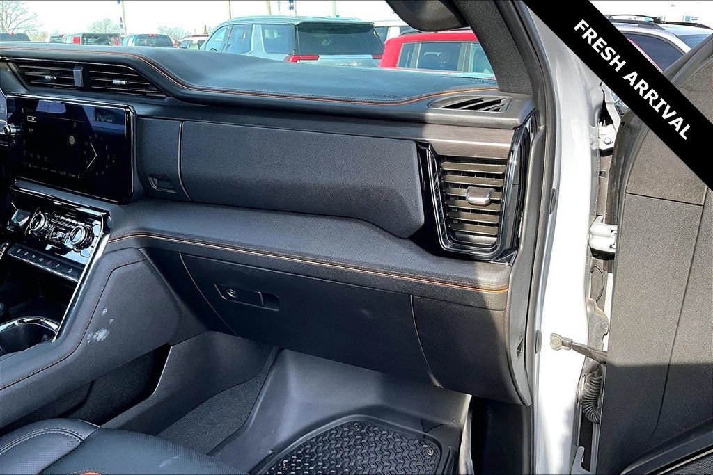 Used 2025 GMC Sierra 2500 AT4 w/ AT4 Premium Plus Package image 26