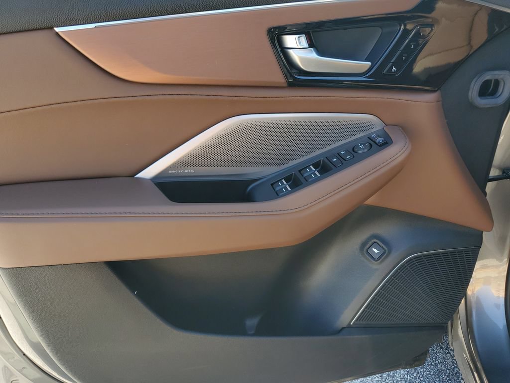 Certified 2026 Acura MDX w/ Technology Package FWD image 19