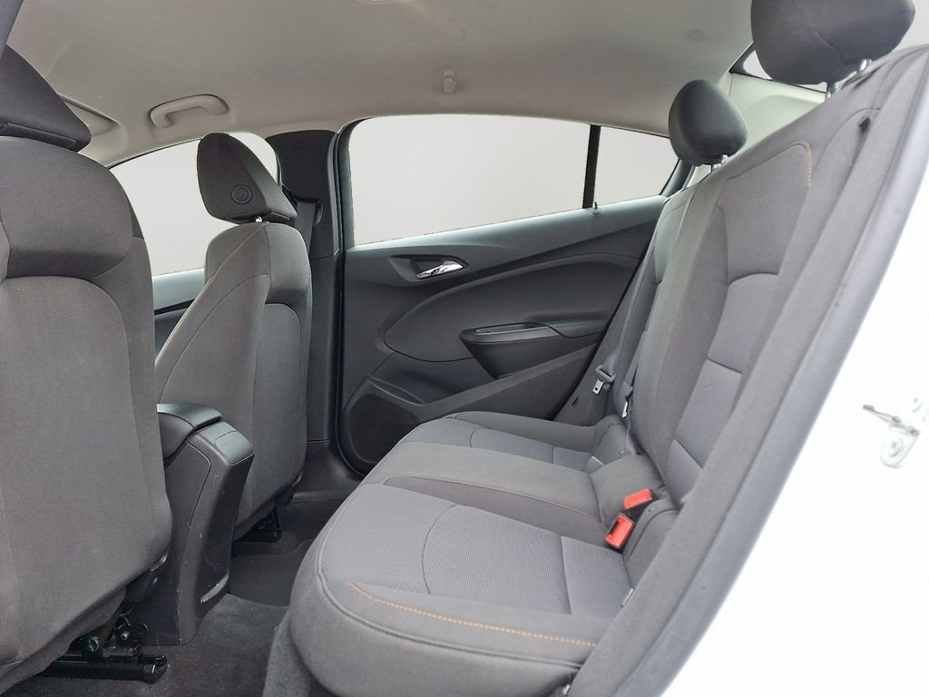 Used 2018 Chevrolet Cruze LS image 8