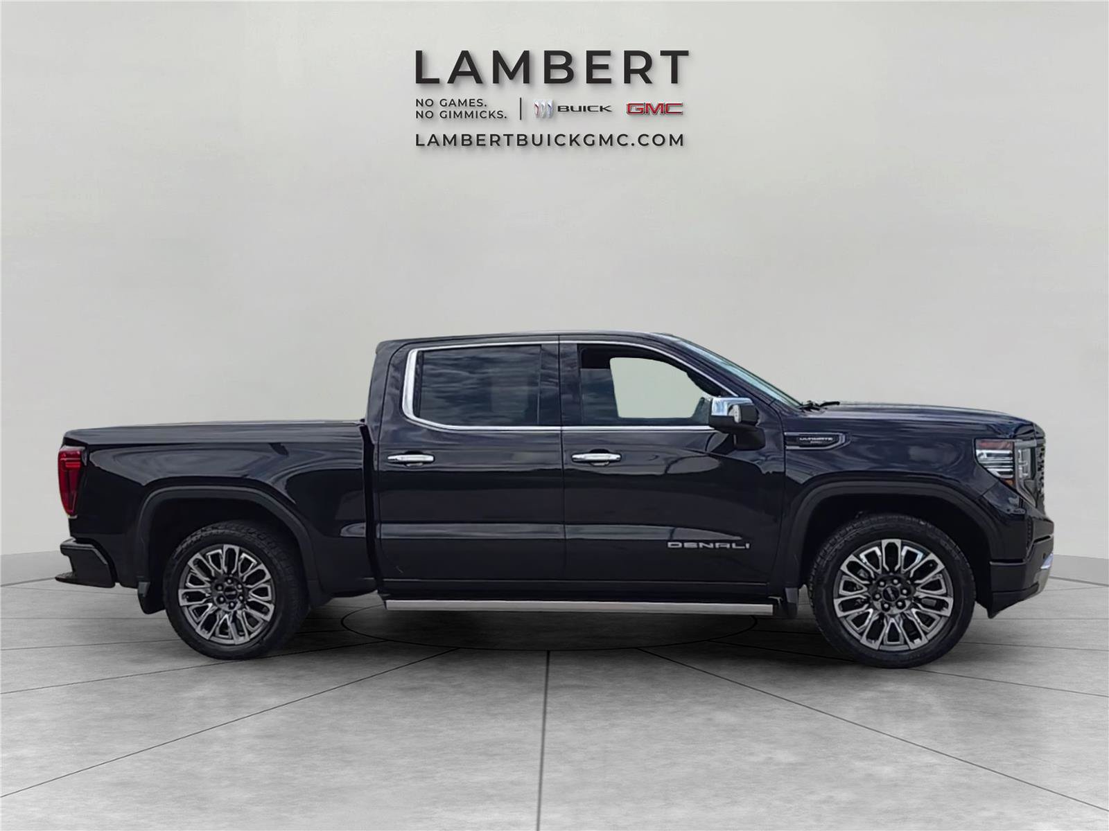 Used 2023 GMC Sierra 1500 Denali Ultimate AWD/4WD image 7