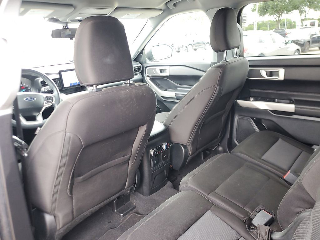 Used 2022 Ford Explorer XLT RWD image 11