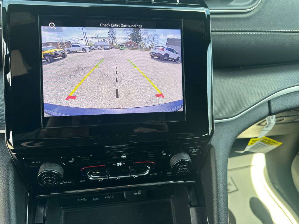 Used 2023 Jeep Grand Cherokee Altitude image 35