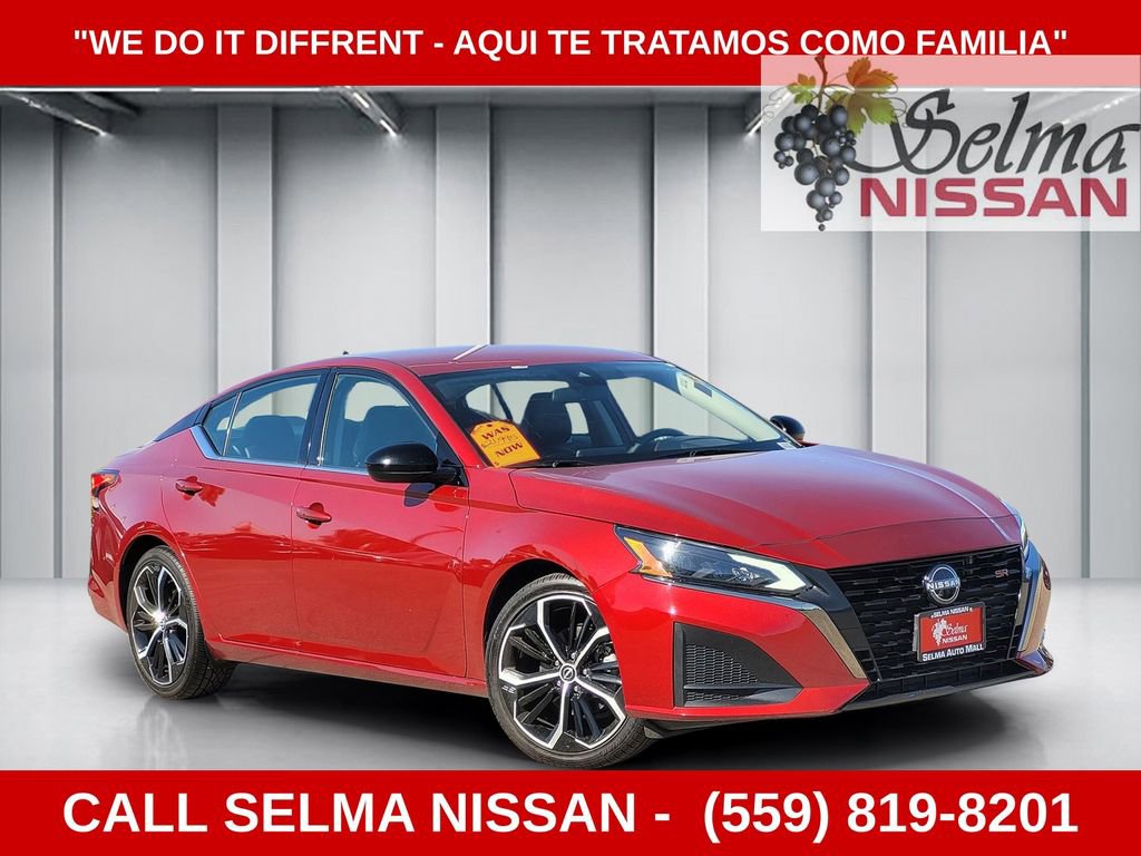 Used 2024 Nissan Altima 2.5 SR image 1
