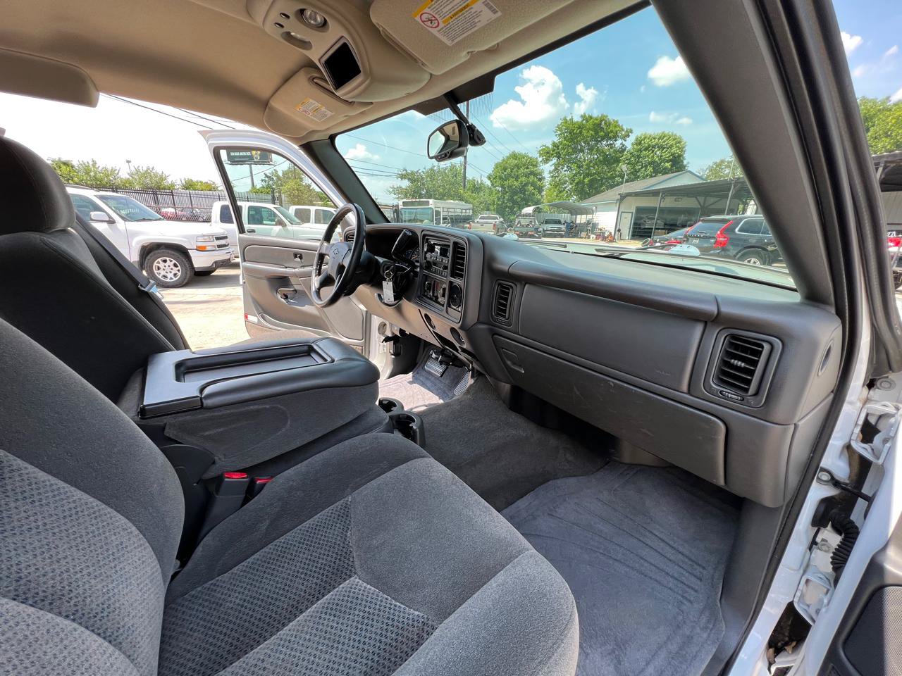 Used 2005 Chevrolet Silverado 2500 LS w/ Heavy-Duty Power Package RWD image 20