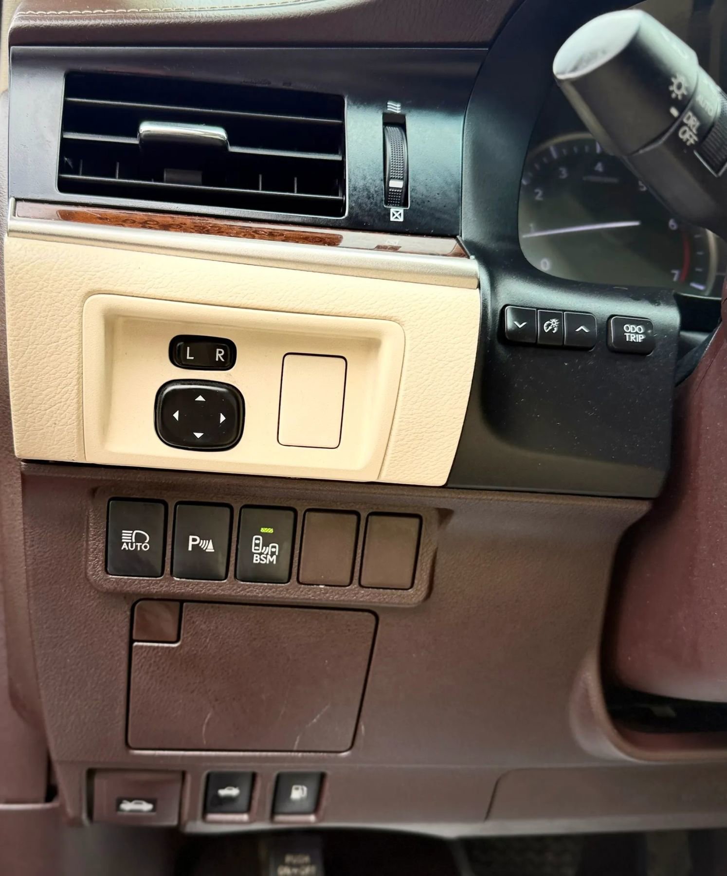 Used 2017 Lexus ES 350 w/ Navigation System Package image 25