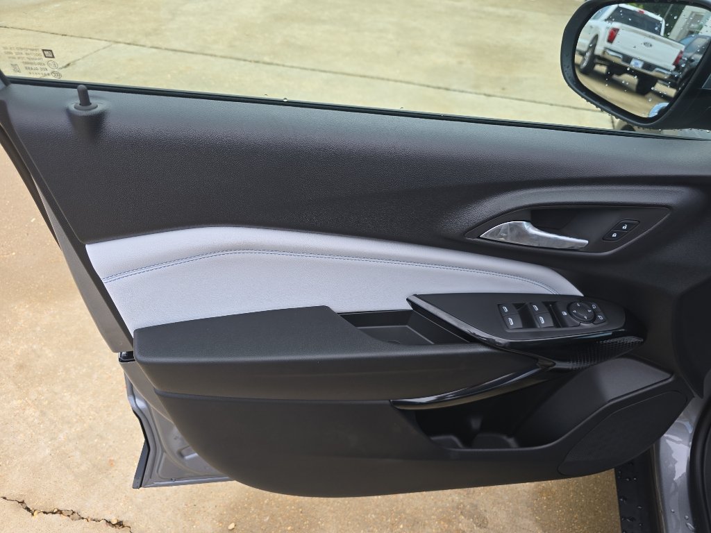 New 2026 Chevrolet Trax LT w/ Driver Confidence Package FWD image 18