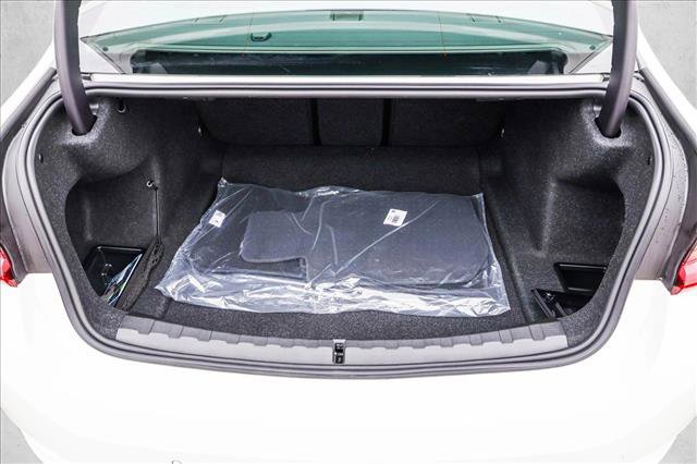 Certified 2025 BMW 330i xDrive Sedan w/ Convenience Package image 23