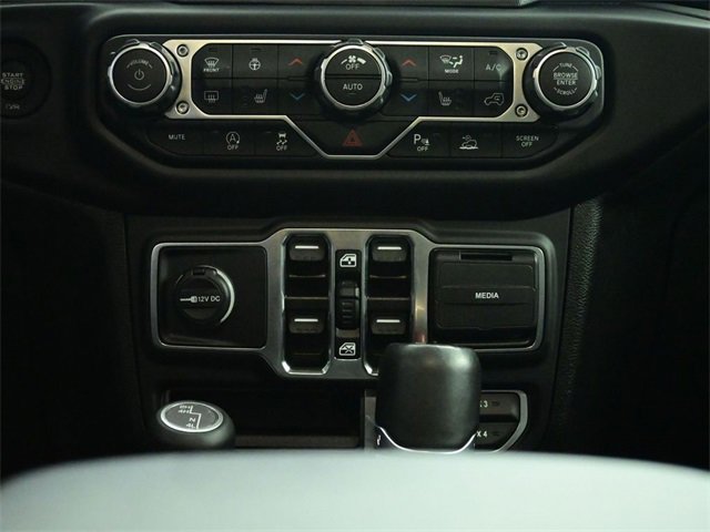 Used 2021 Jeep Wrangler Unlimited Sahara image 8