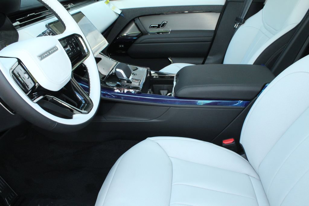 New 2026 Land Rover Range Rover Sport Dynamic SE image 17
