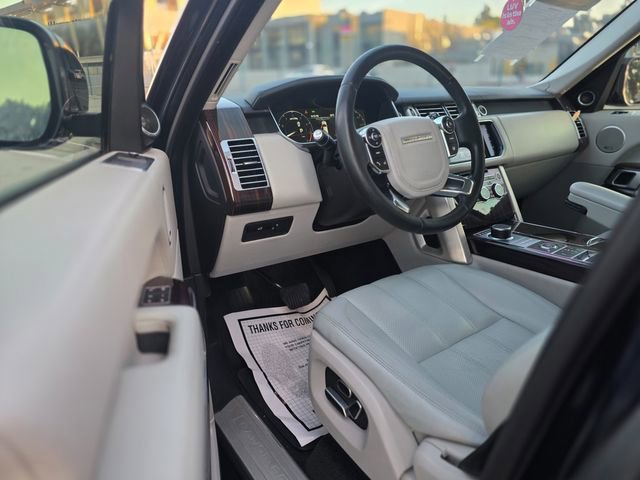 Used 2014 Land Rover Range Rover HSE image 23
