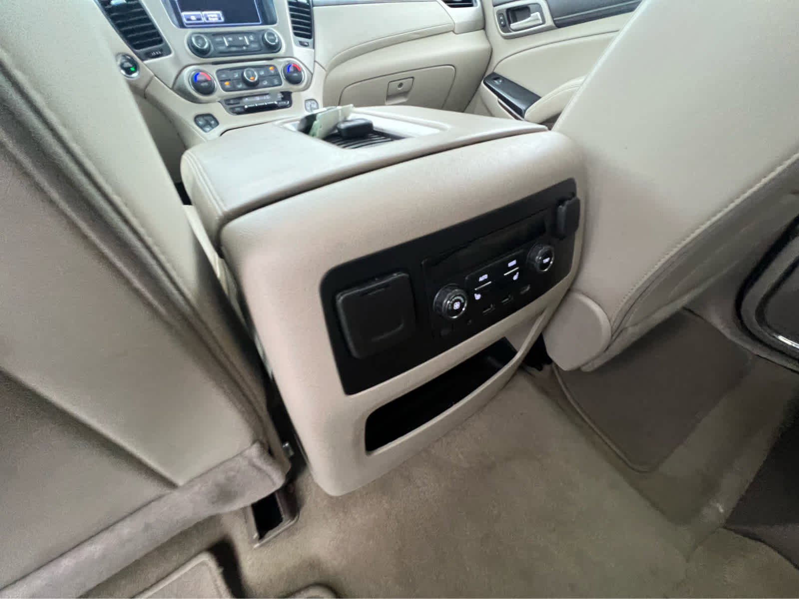 Used 2018 GMC Yukon Denali w/ Open Road Package image 6