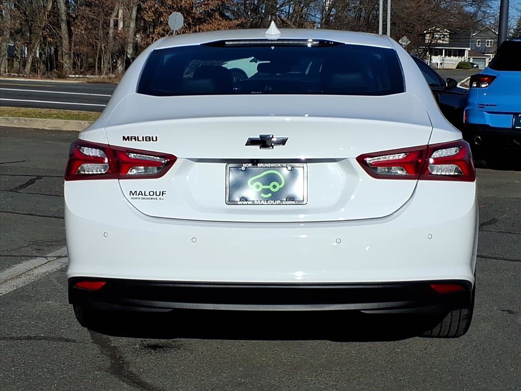 Used 2023 Chevrolet Malibu LT w/ Redline Edition image 6