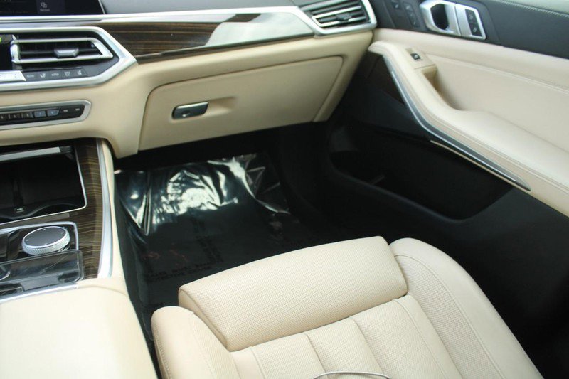 Used 2021 BMW X5 xDrive40i w/ Luxury Seating Package 2 image 17
