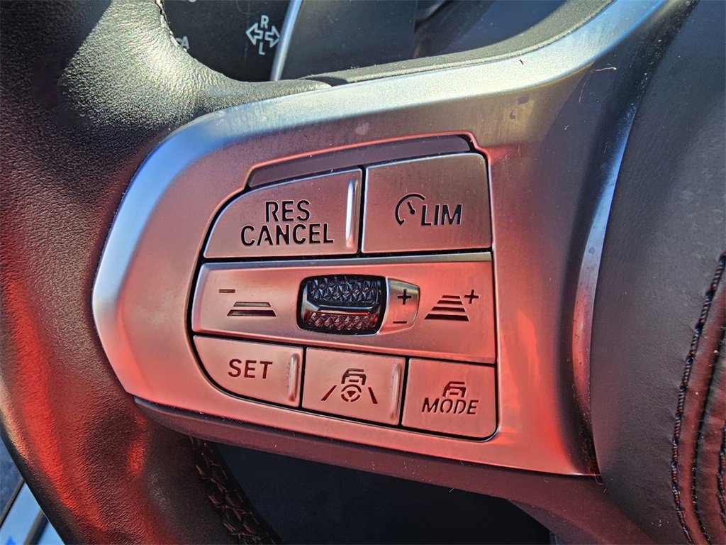 Used 2022 BMW 740i w/ M Sport Package image 20