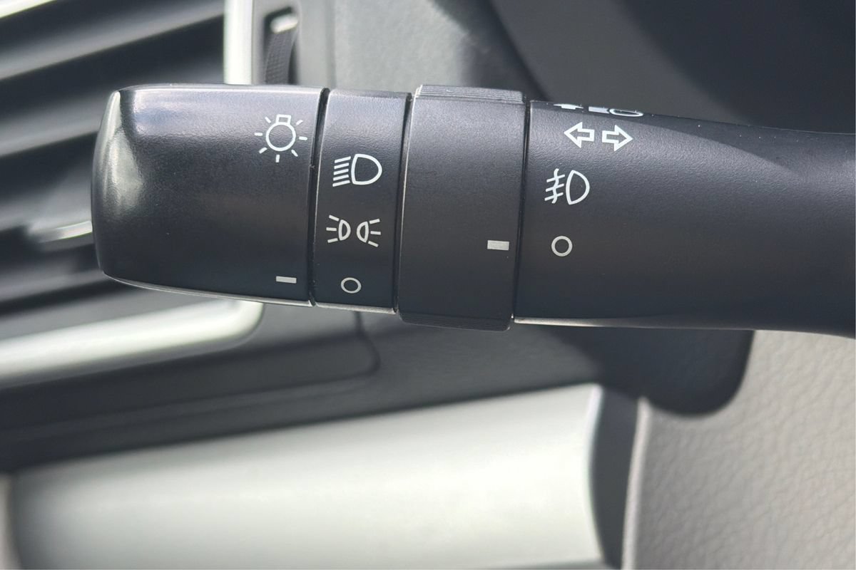 Used 2018 Subaru Forester 2.5i Premium AWD/4WD image 18
