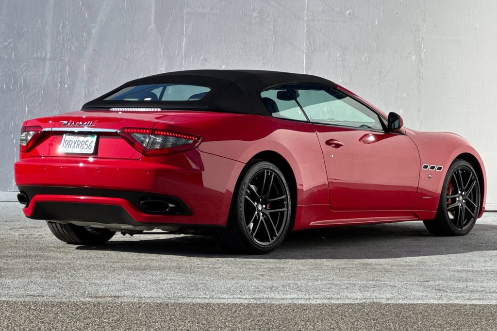 Used 2016 Maserati GranTurismo Sport RWD image 3