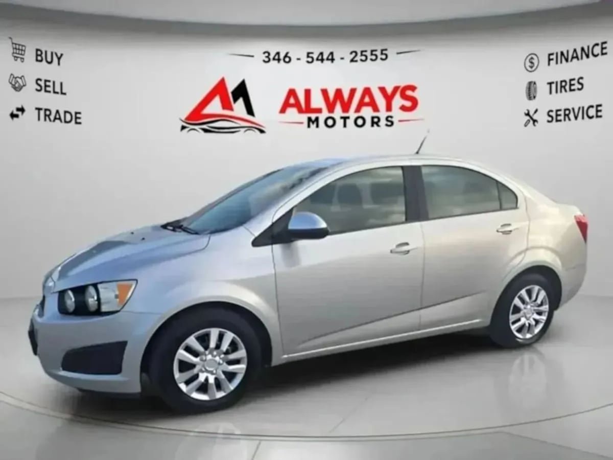 Used 2013 Chevrolet Sonic LS FWD image 34