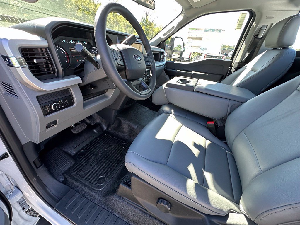 New 2027 Ford F250 XL w/ XL Chrome Package AWD/4WD image 17