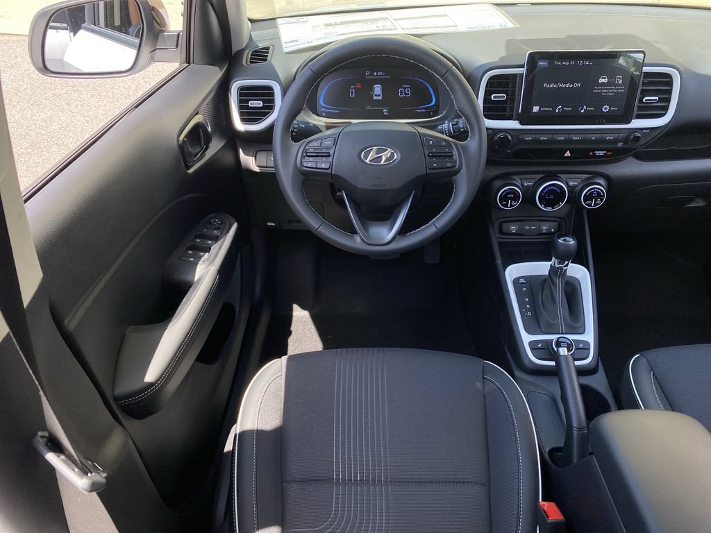 New 2026 Hyundai Venue SEL FWD image 14
