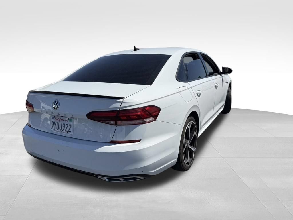 Used 2021 Volkswagen Passat 2.0T R-Line FWD image 3