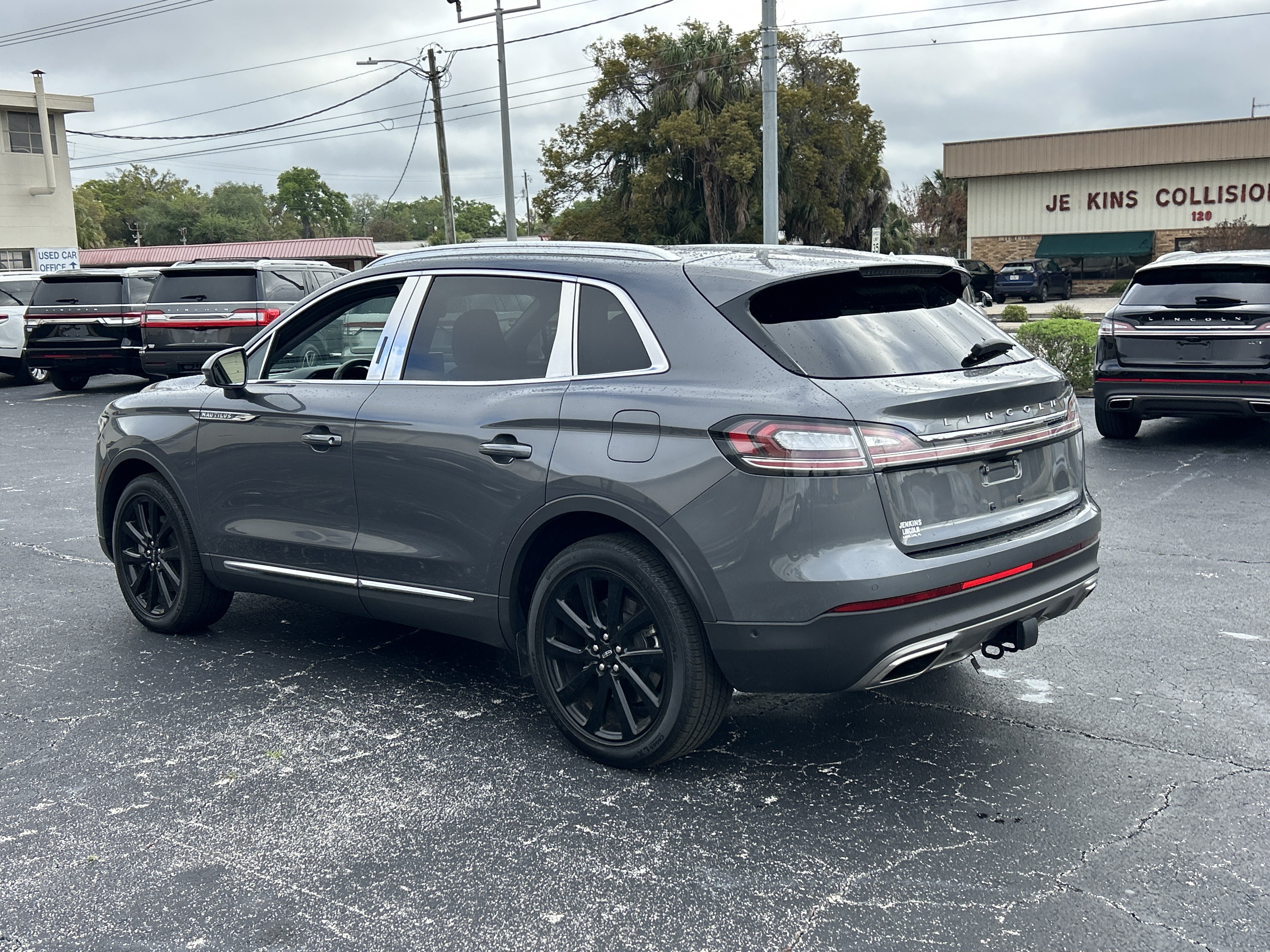 Certified 2023 Lincoln Nautilus Reserve w/ Equipment Group 202A AWD/4WD image 7