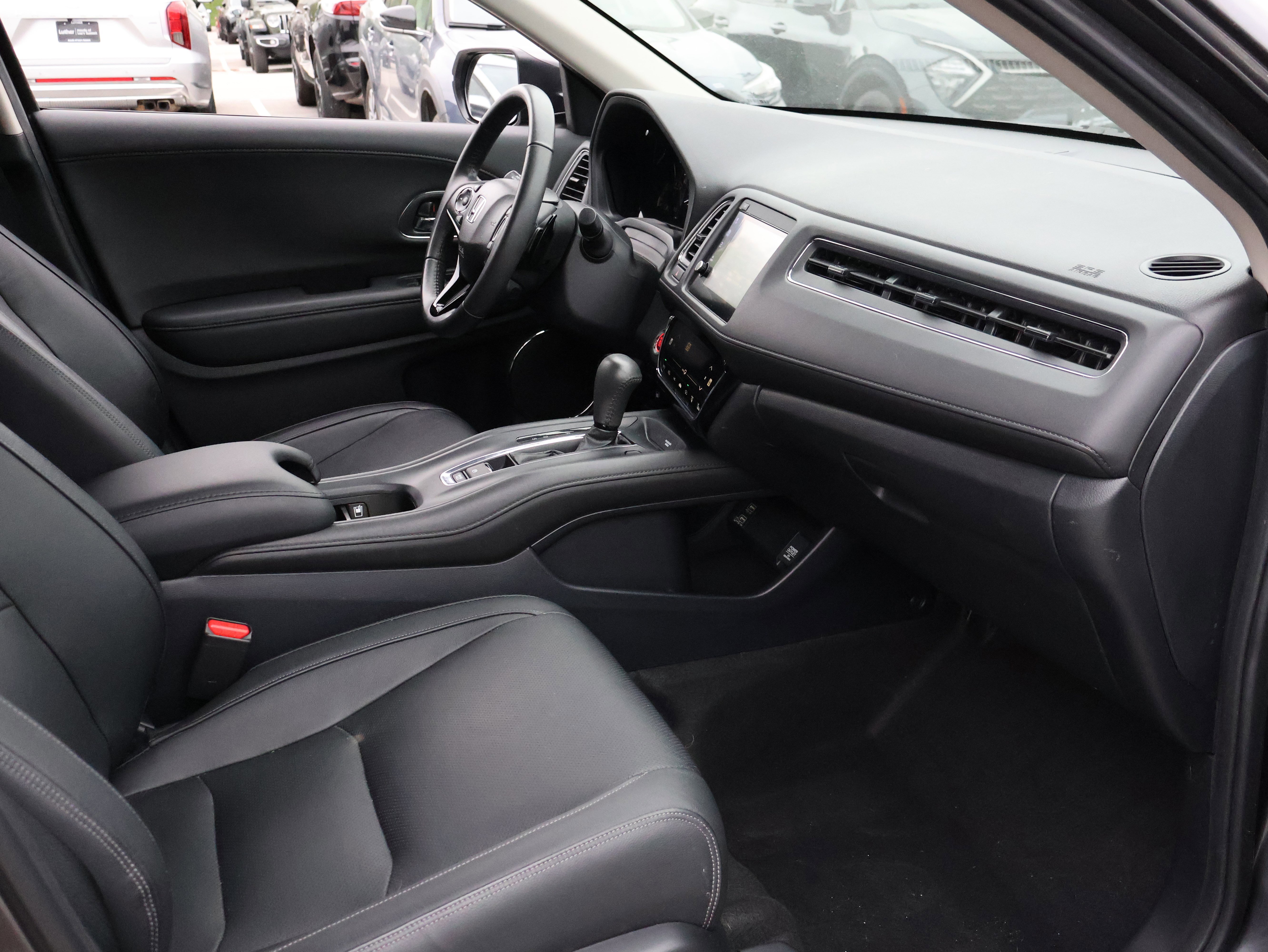 Used 2019 Honda HR-V EX-L image 8