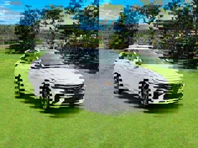 New 2025 Hyundai Elantra SEL image 29