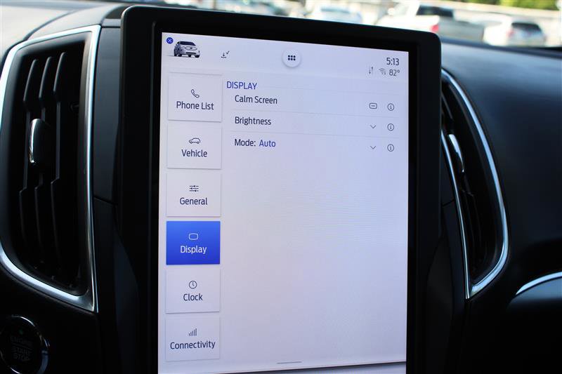 Used 2022 Ford Edge Titanium w/ Equipment Group 301A image 23