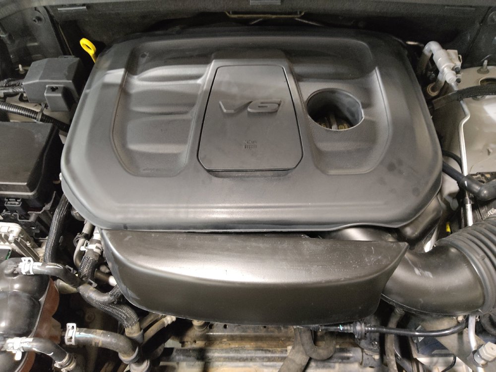 Used 2020 Jeep Grand Cherokee Altitude RWD image 30