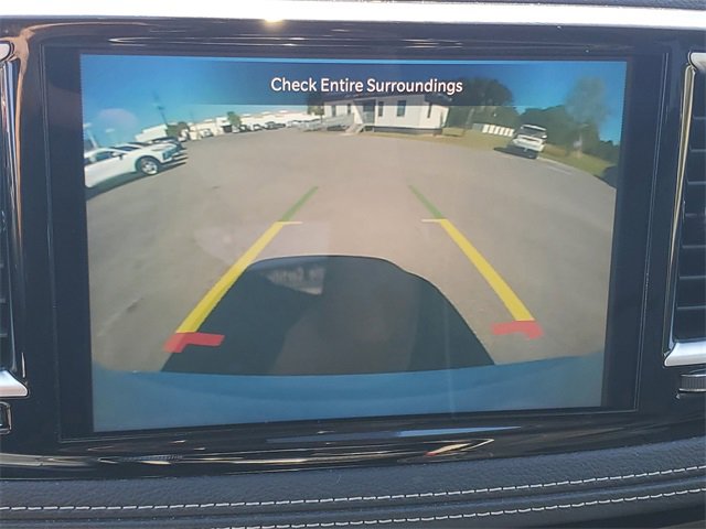 Used 2023 Chrysler Pacifica Limited image 18